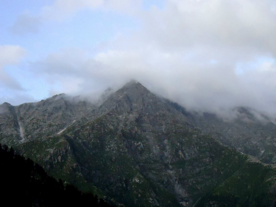 Photo of Triund, Dharamshala, Himachal Pradesh, India by Pack n Ride