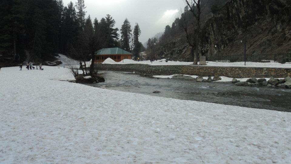 Photo of Kashmir - Traveller's Paradise 37/48 by Tanvi S