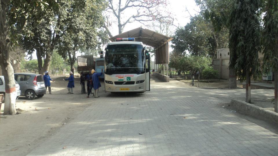 Photo of Kashmir - Traveller's Paradise 46/48 by Tanvi S