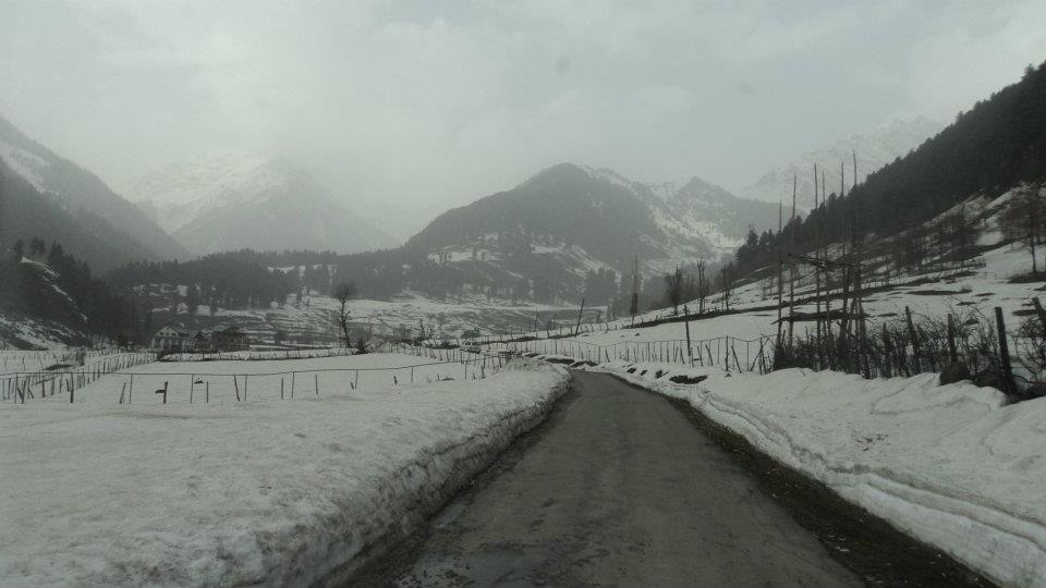 Photo of Kashmir - Traveller's Paradise 26/48 by Tanvi S