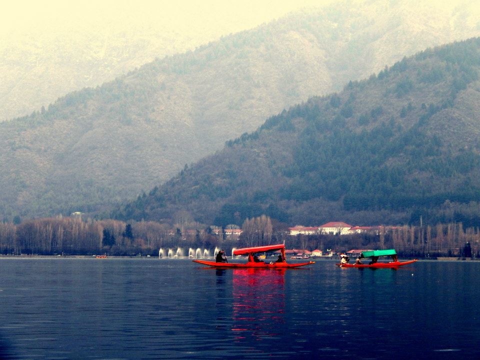 Photo of Winter Wish Well in Kashmir 10/11 by Vaisakhi Mishra