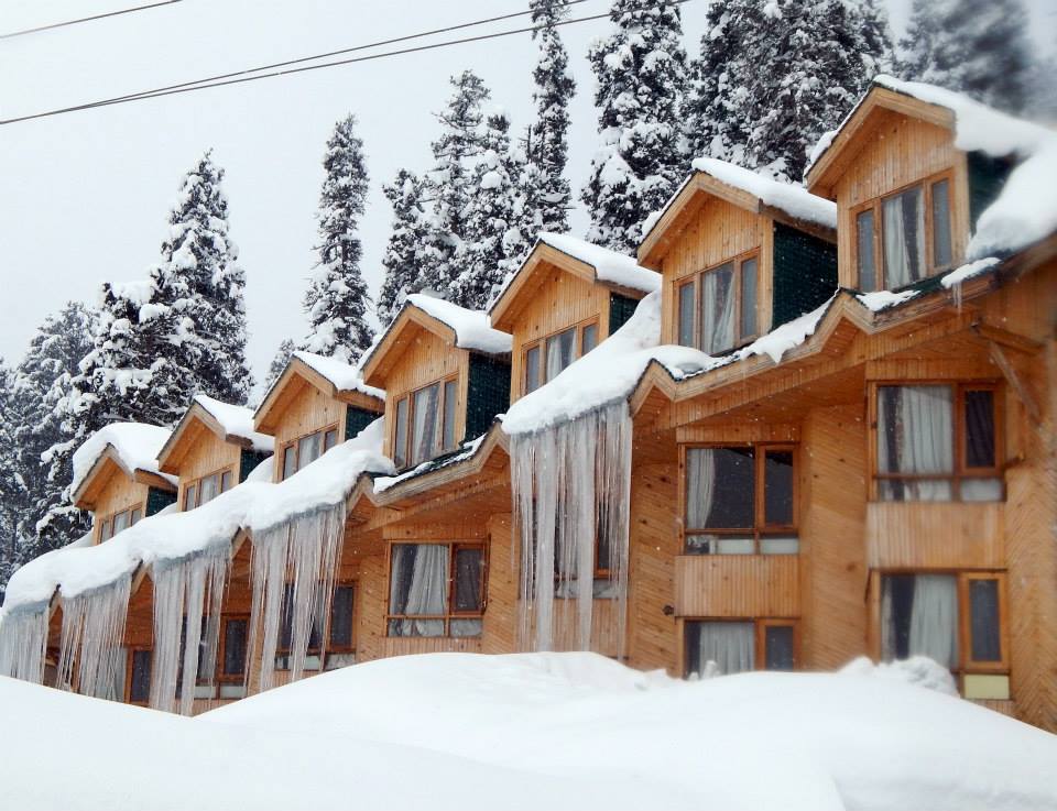 Photo of Winter Wish Well in Kashmir 5/11 by Vaisakhi Mishra
