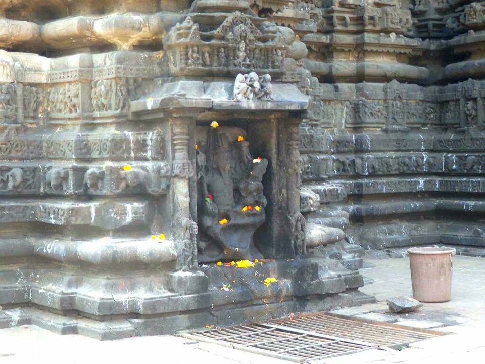 Photo of Ambernath's iconic Shiv Temple - A treatise carved out of stone 2/19 by Shoumava A Sengupta