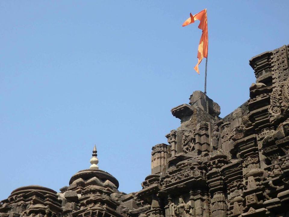 Photo of Ambernath's iconic Shiv Temple - A treatise carved out of stone 6/19 by Shoumava A Sengupta