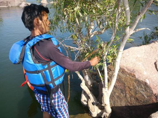 Photo of Kayaking In Orchha - An Exhilarating Experience by Deepak Acharya