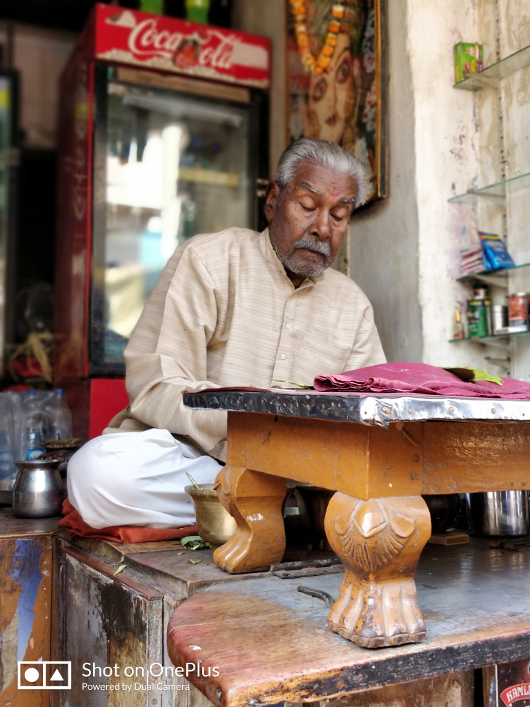 Photo of Rasvanti, subha, Vishwanath Galli, Thatheri Bazar, Ghasi Tola, Varanasi, Uttar Pradesh, India by Rohith T V