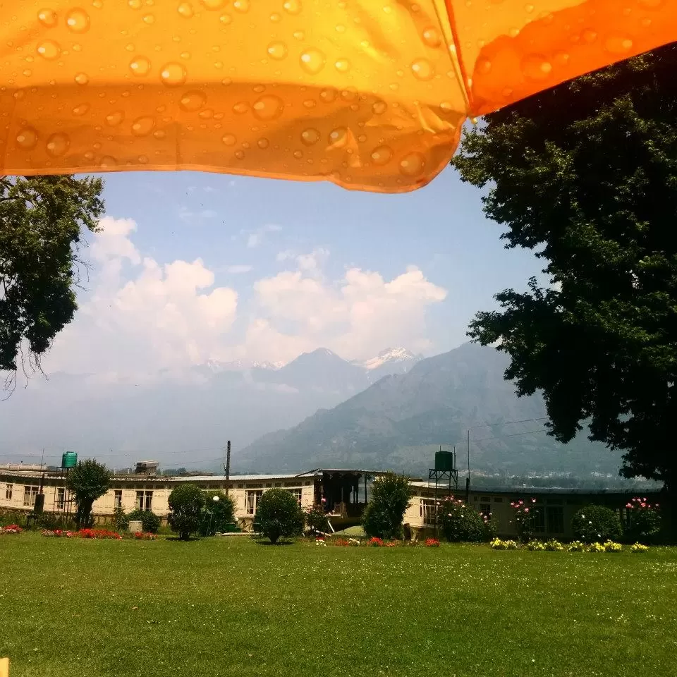 Photo of Butt's Clermont Houseboats, Naseem Bagh, Dal Lake, Srinagar, Jammu and Kashmir by Gopika Gulati