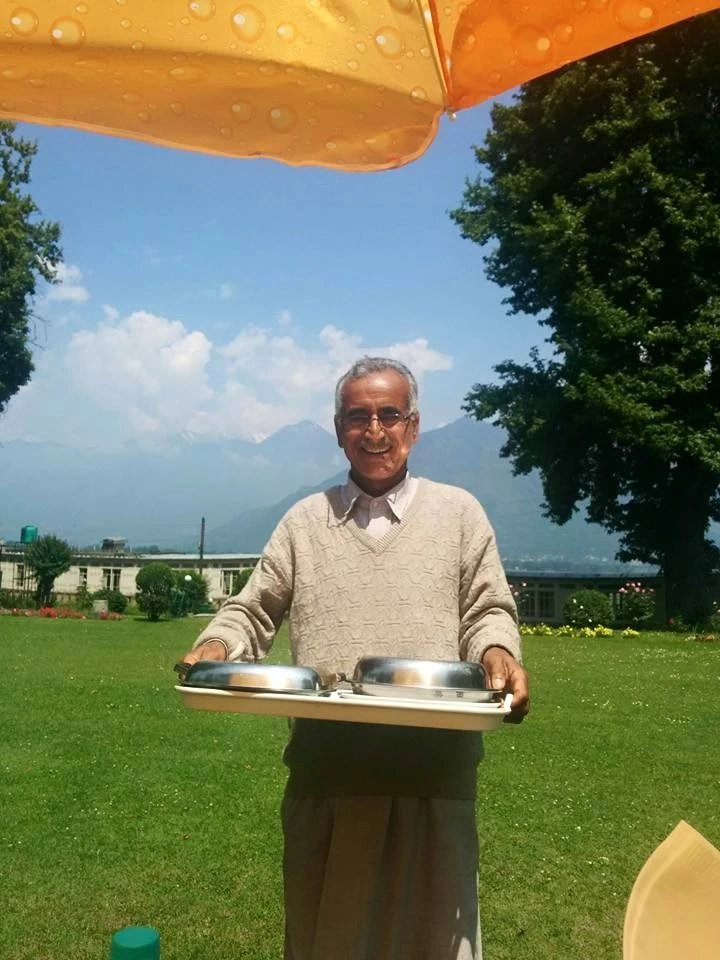 Photo of Upper dal lake, Srinagar by Gopika Gulati