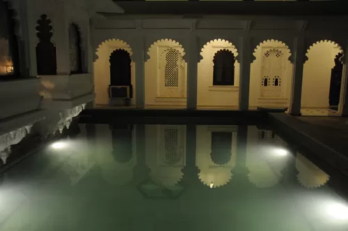 Photo of Jaiwana Haveli, Lal Ghat Road, Silawatwari, Udaipur, Rajasthan, India by Nic Fletcher