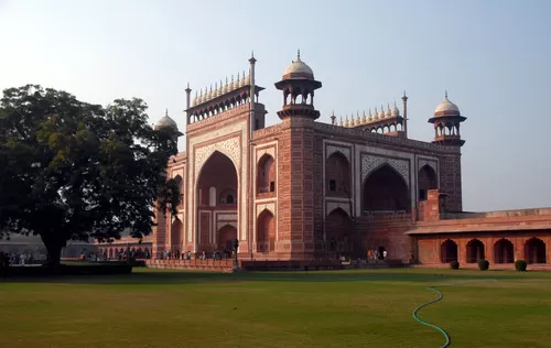 Photo of Agra, Uttar Pradesh, India by Denis
