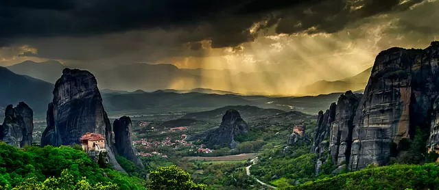 Photo of Monastery of the Holy Trinity, Kalabaka, Trikala, Greece by Himani Khatreja