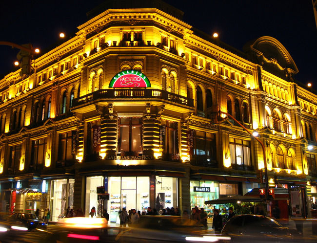 Photo of 10 Of The Best Budget Shopping Destinations Around The World 8/10 by Sumedha Bharpilania