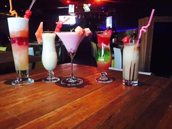 Photo of 16 Bars in Mumbai That Have Your Back From Pay-Day To Month End by Sreshti Verma