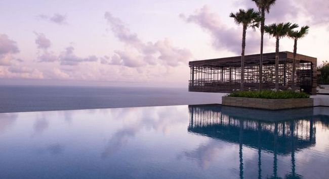 Photo of 10 Picturesque Hotels That Will Make You Go Weak in The Knees by Sreshti Verma