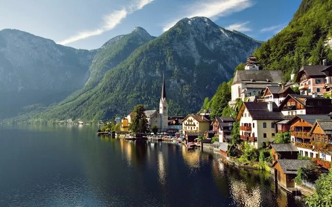 Photo of Hallstatt, Austria by Sreshti Verma