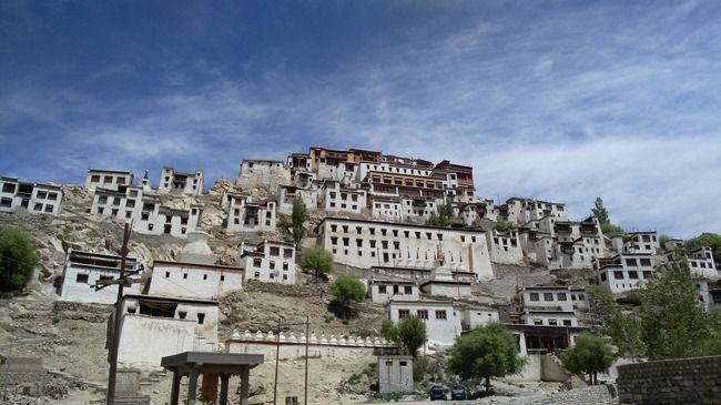 Photo of Thiksey Gompa Road, Thiksey by Disha Kapkoti