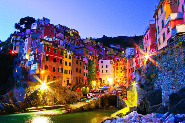 Photo of Riomaggiore In Italy Is One Of The Most Beautiful Places On This Planet! Here's Why by Le Voyageur