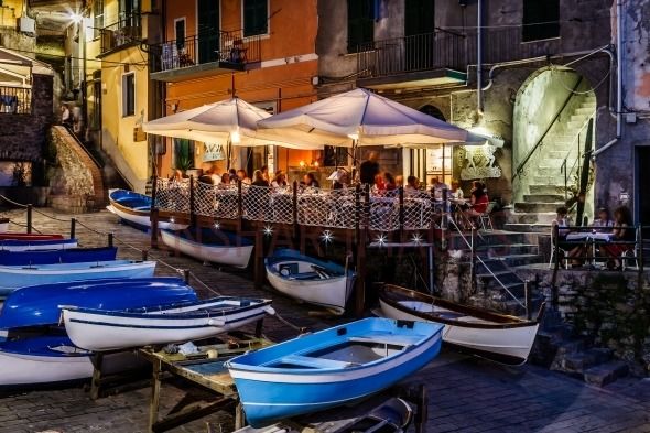 Photo of Riomaggiore In Italy Is One Of The Most Beautiful Places On This Planet! Here's Why by Le Voyageur