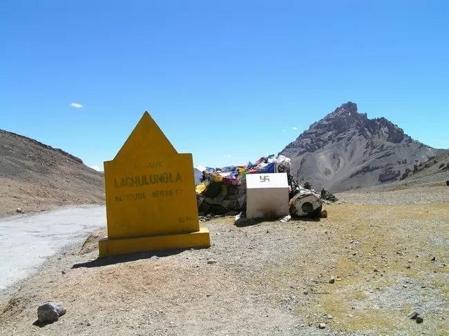 Photo of Lachung, Sikkim, India by The Travelling Assassin