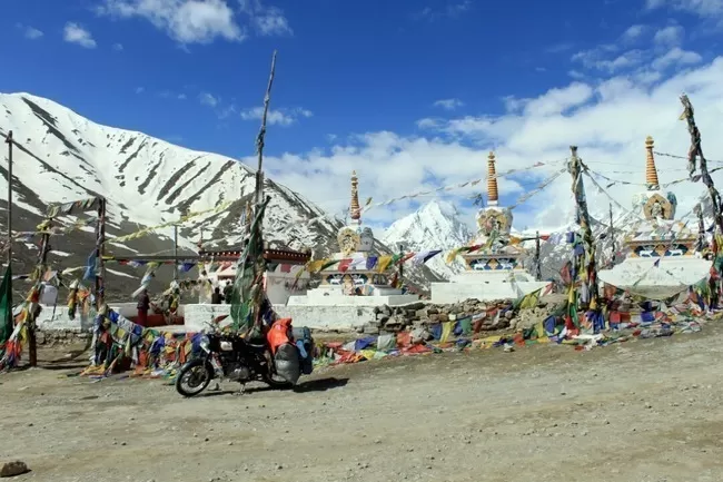 Photo of Kunzum La, Dhar Thachakarpo, Himachal Pradesh, India by The Travelling Assassin