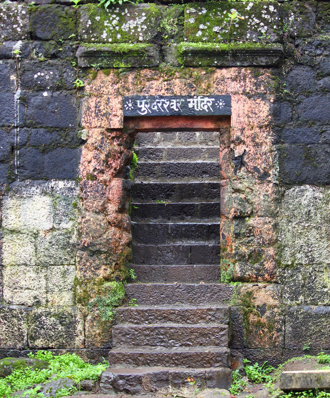 Photo of Monsoon trek to Purandar Fort by Rudraksha Chodankar