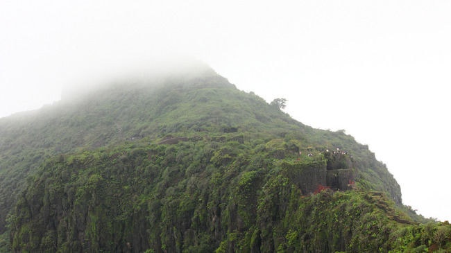 Photo of Monsoon trek to Purandar Fort by Rudraksha Chodankar