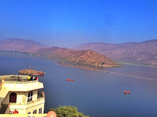 Photo of SiliSerh Lake, Alwar, Rajasthan, India by Kirti Gupta