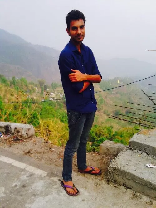 Photo of Khirsu, Uttarakhand, India by Naresh Tomar 