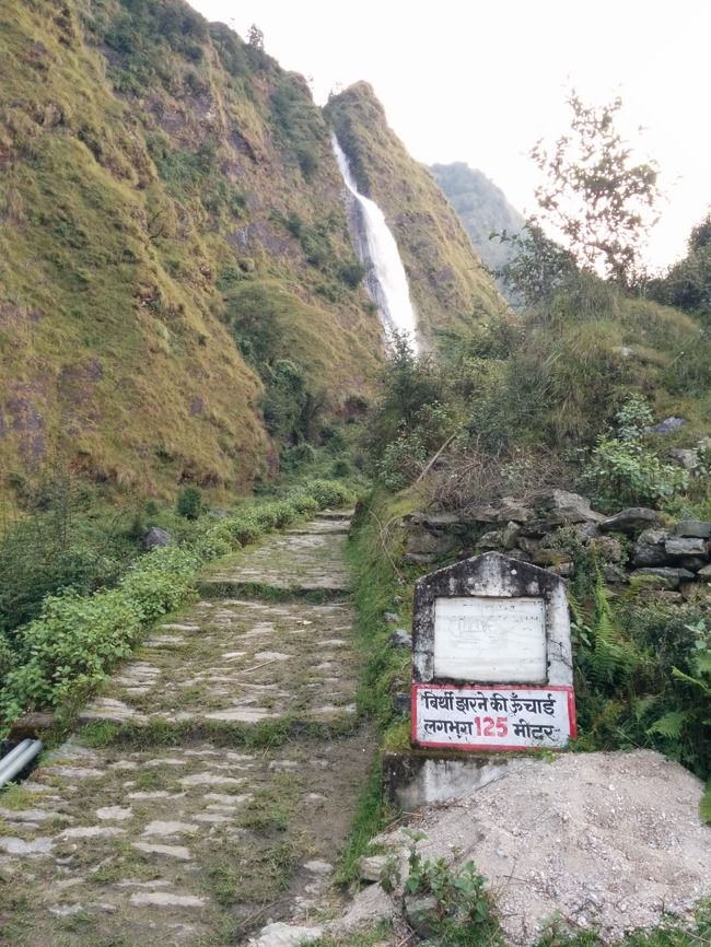 Photo of Birthi Water Fall, Pithoragarh, Uttarakhand, India by ABHINAV GODARA