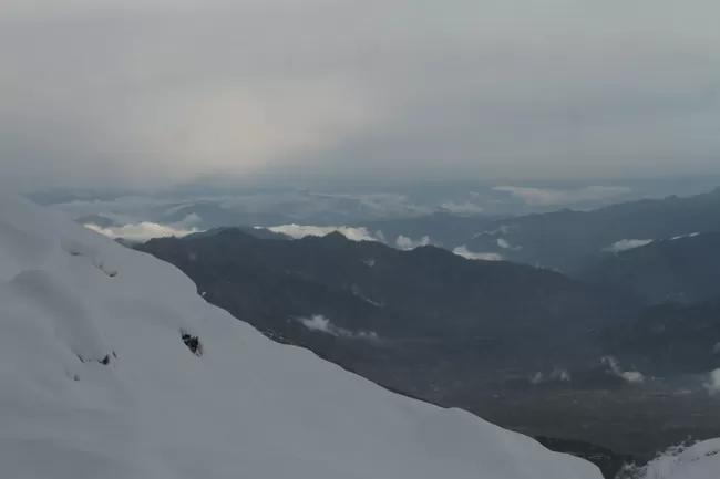 Photo of Billing Valley, Biling, Himachal Pradesh, India by Neethu