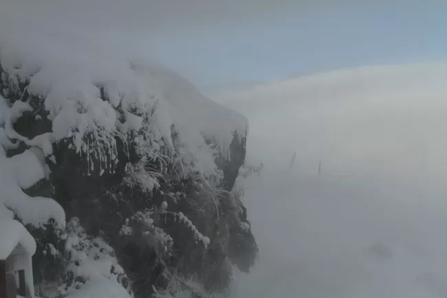 Photo of Billing Valley, Biling, Himachal Pradesh, India by Neethu