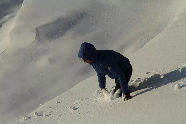 Photo of Billing Valley, Biling, Himachal Pradesh, India by Neethu