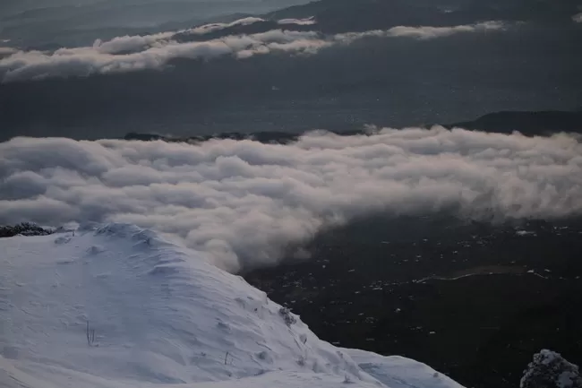 Photo of Billing Valley, Biling, Himachal Pradesh, India by Neethu