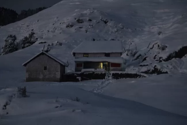 Photo of Billing Valley, Biling, Himachal Pradesh, India by Neethu