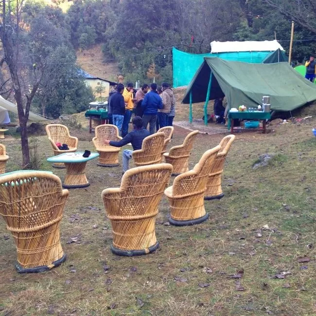 Photo of Billing Valley, Biling, Himachal Pradesh, India by Varun Sharma