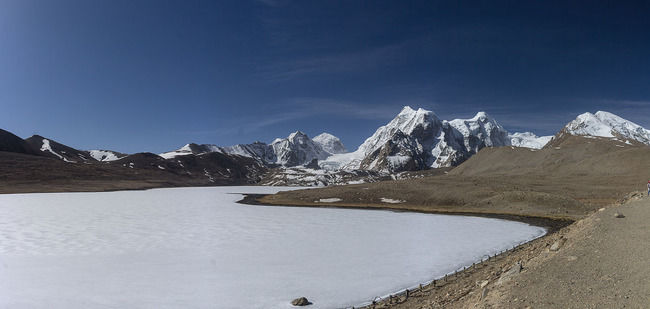 Photo of Gurudongmar Lake, North Sikkim, Sikkim, India by Sreshti Verma