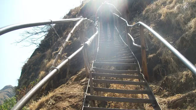 Photo of Kalsubai Peak, Indore, Maharashtra, India by p.sherlockholmes