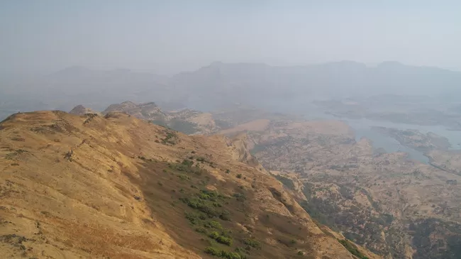 Photo of Kalsubai Peak, Indore, Maharashtra, India by p.sherlockholmes