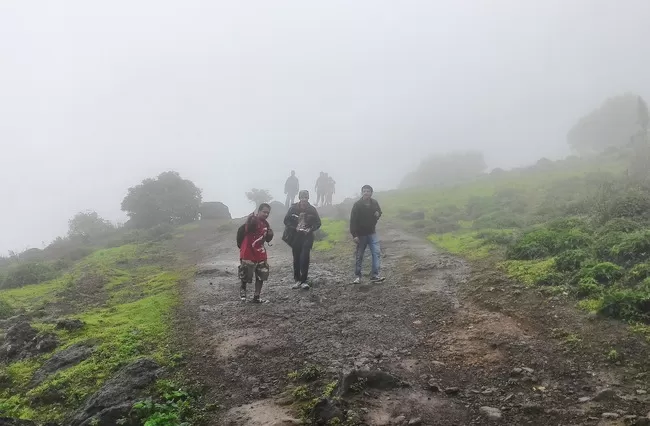 Photo of Kalsubai Peak, Indore, Maharashtra, India by ExploGraphr
