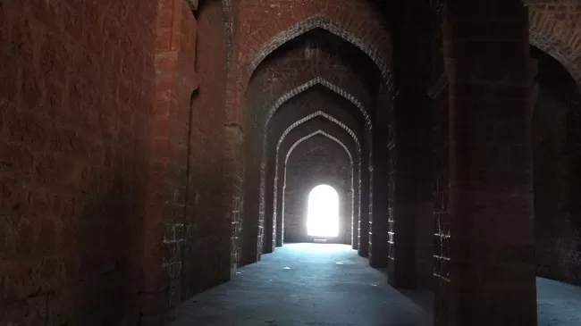 Photo of Panhala Fort, Panhala, Maharashtra, India by Sujeet Joshi