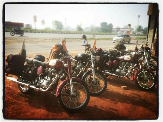 Photo of Parindey | Roadtrip to Manali-Leh-Kargil-Srinagar | Royal Enfield by Ketan Kanaujia