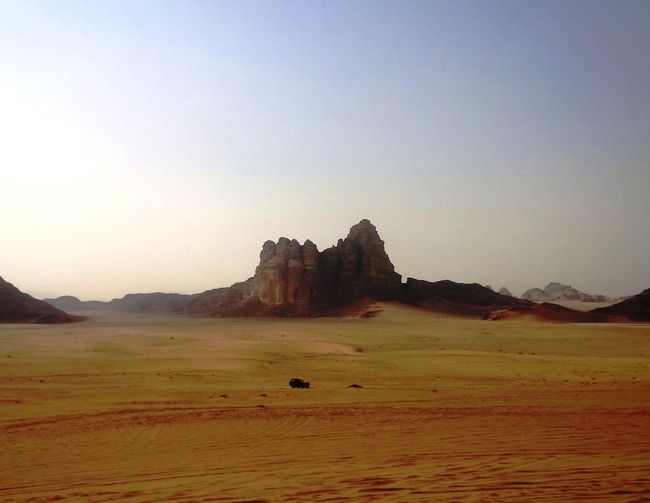 Photo of Wadi Rum, Aqaba Governorate, Jordan by Neha Menezes