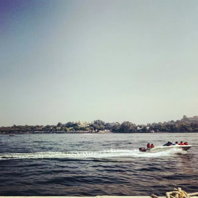 Photo of Fateh Sagar Lake, Udaipur, Rajasthan, India by Arvind