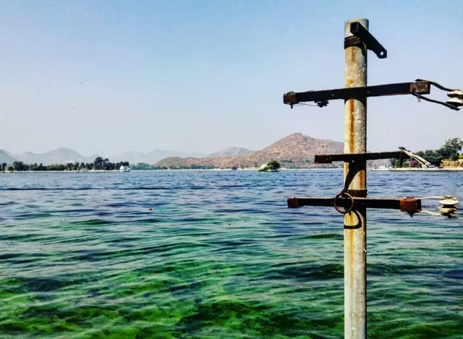 Photo of Fateh Sagar Lake, Udaipur, Rajasthan, India by Arvind