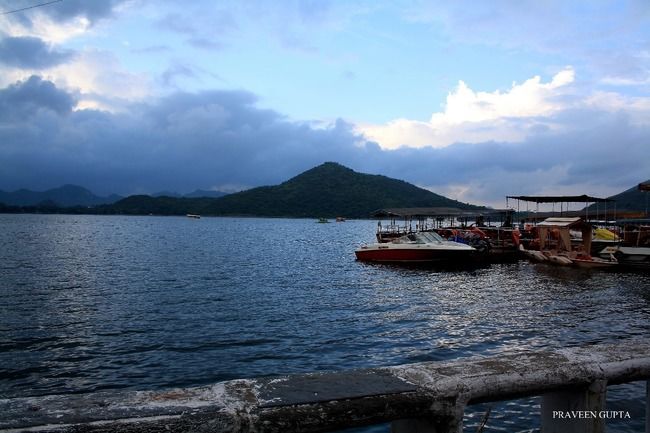 Photo of Fateh Sagar Lake, Udaipur, Rajasthan, India by Praveen Gupta