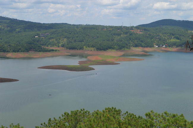 Photo of Nongriat, Meghalaya, India by Kriti Dhingra