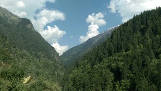 Photo of Kheerganga: A trek you wont forget by Shivani Sharma