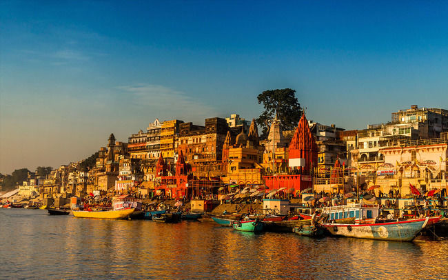 Photo of Varanasi, Uttar Pradesh, India by Tripoto