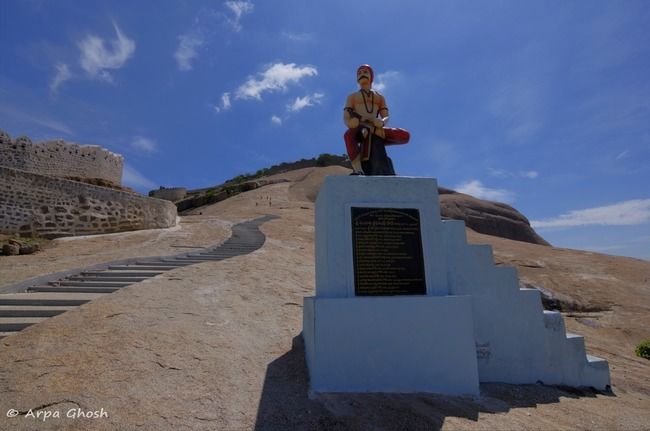 Photo of Bhongir Fort, Bhuvanagiri, Telangana, India by Madhumita Banerjee