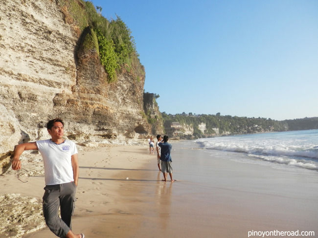 Photo of Dreamland Beach, Pecatu, Badung Regency, Bali, Indonesia by Nik Rielo